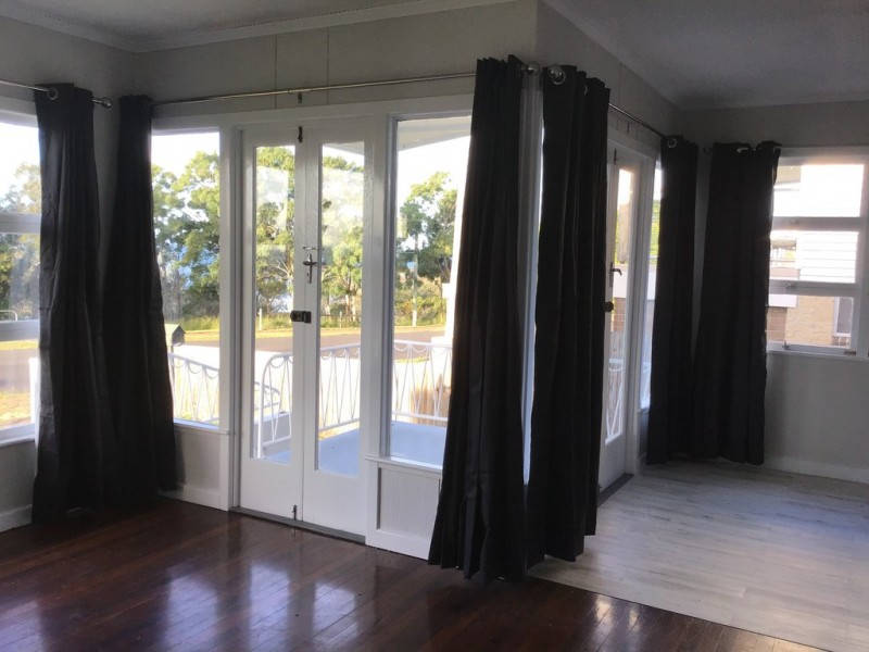 67 Esplanade, Point Vernon QLD 4655
