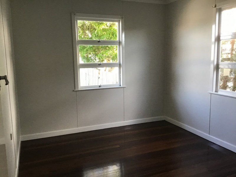 67 Esplanade, Point Vernon QLD 4655