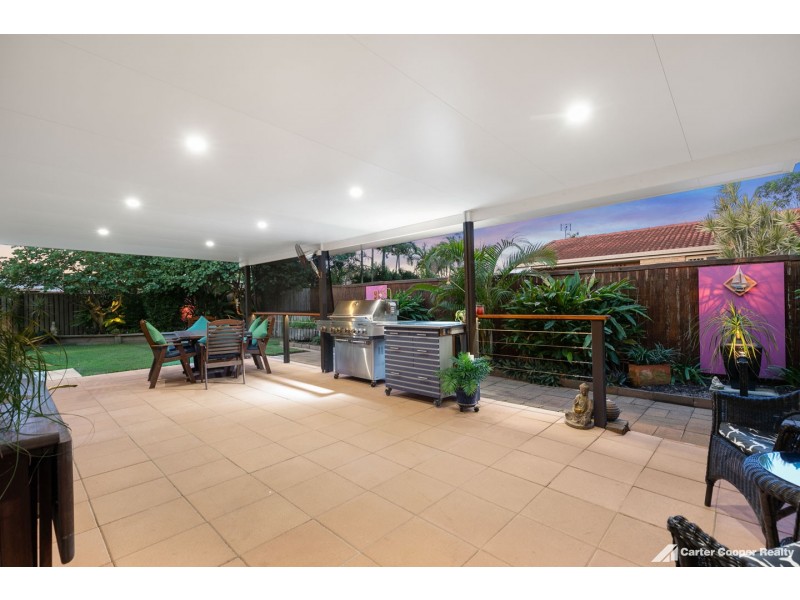 10 Meledie Avenue, Kawungan QLD 4655