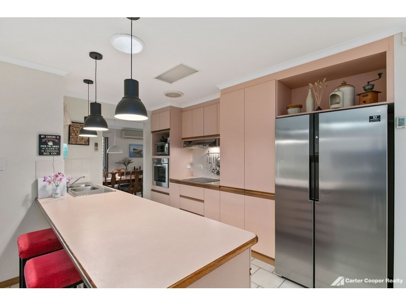 10 Meledie Avenue, Kawungan QLD 4655