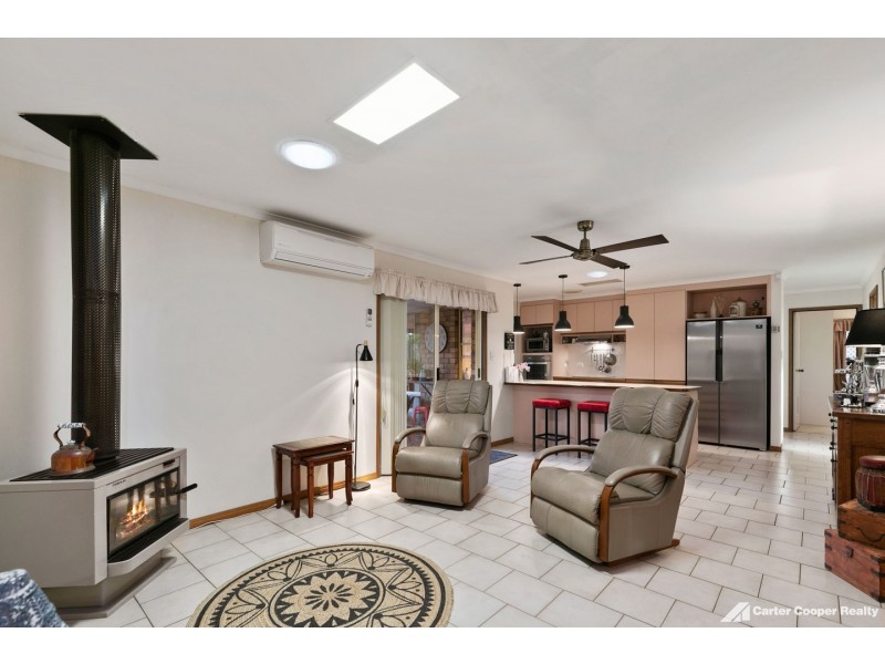 10 Meledie Avenue, Kawungan QLD 4655