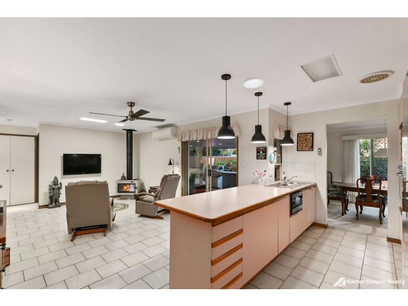 10 Meledie Avenue, Kawungan QLD 4655