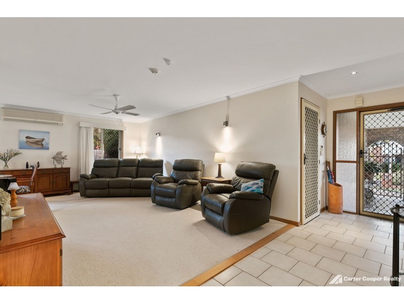 10 Meledie Avenue, Kawungan QLD 4655