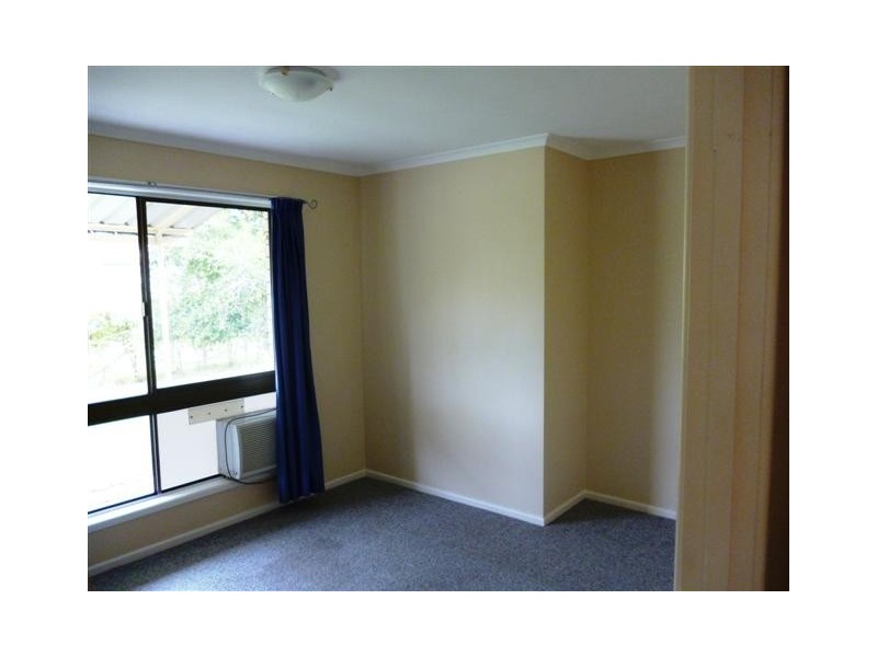 5 Howlett Street, Urangan QLD 4655