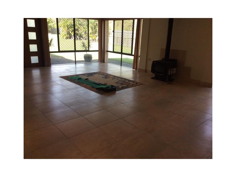 17 Wellington Crescent, Wondunna QLD 4655