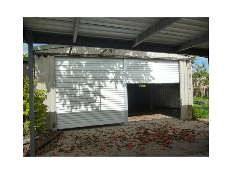 55  Hansen Street, Urangan QLD 4655