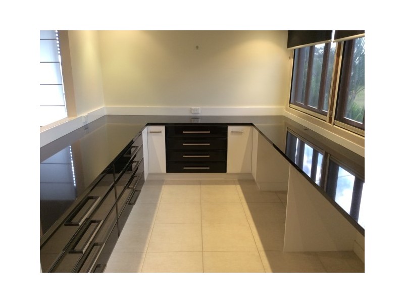 16 Pilot Street, Urangan QLD 4655