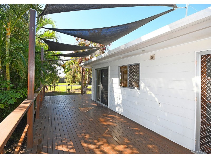 27 Alexander Street, Torquay QLD 4655