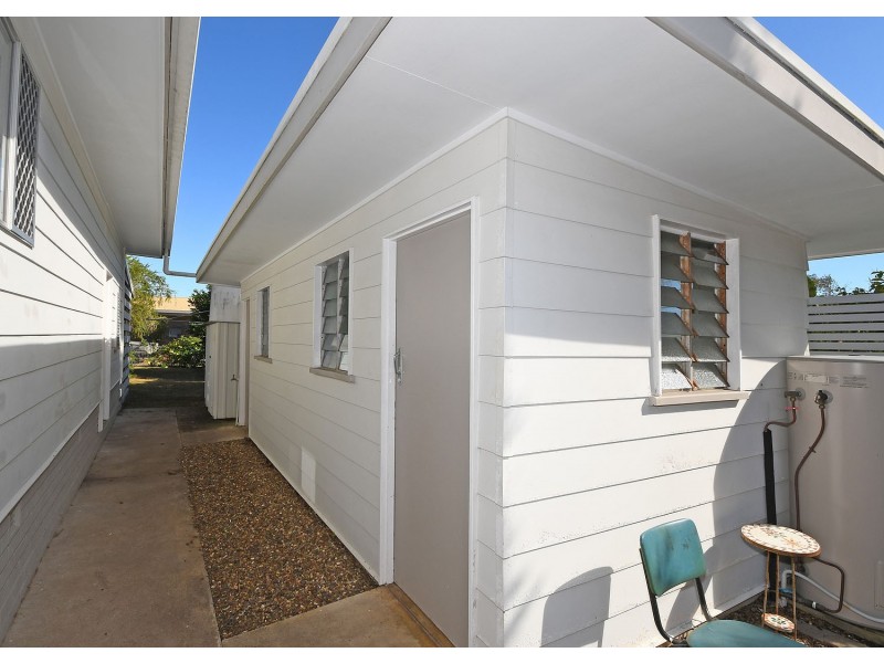 27 Alexander Street, Torquay QLD 4655