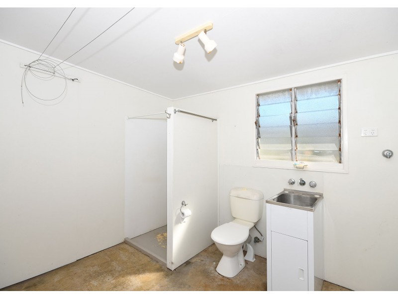 27 Alexander Street, Torquay QLD 4655