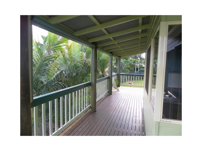 15 Awinya Court, Urraween QLD 4655