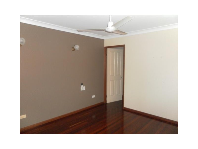 15 Awinya Court, Urraween QLD 4655