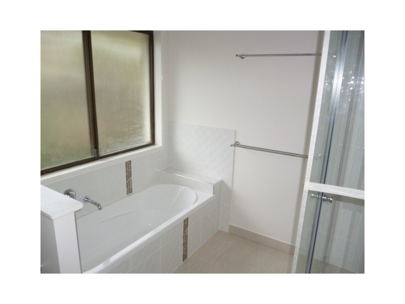 19 Eurong Avenue, Pialba QLD 4655