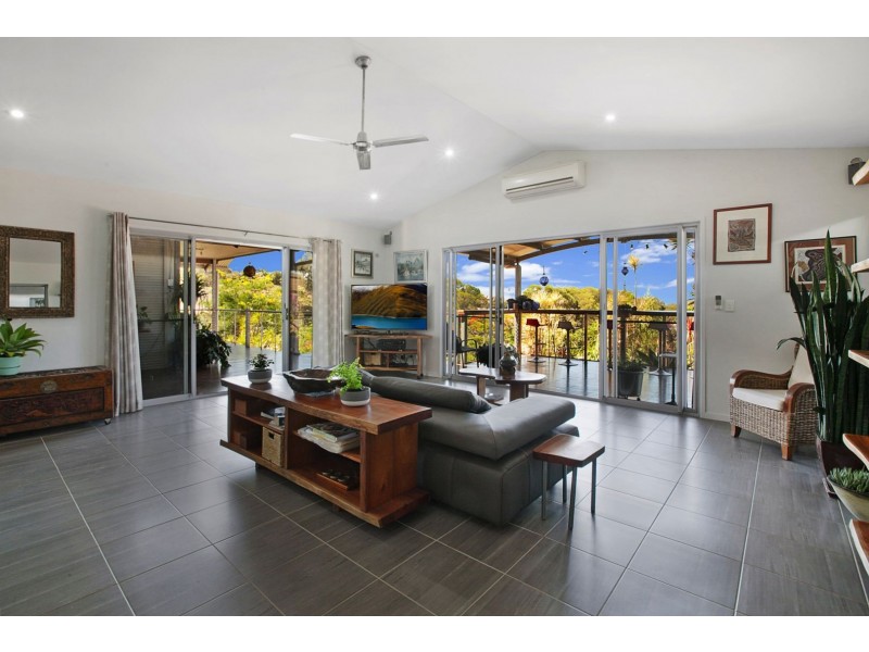 4 Agnes Court, Craignish QLD 4655