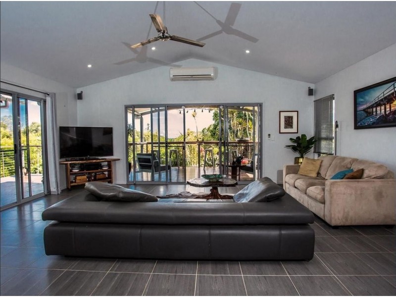 4 Agnes Court, Craignish QLD 4655