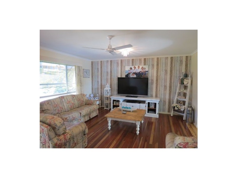 50  Hillcrest Avenue, Scarness QLD 4655