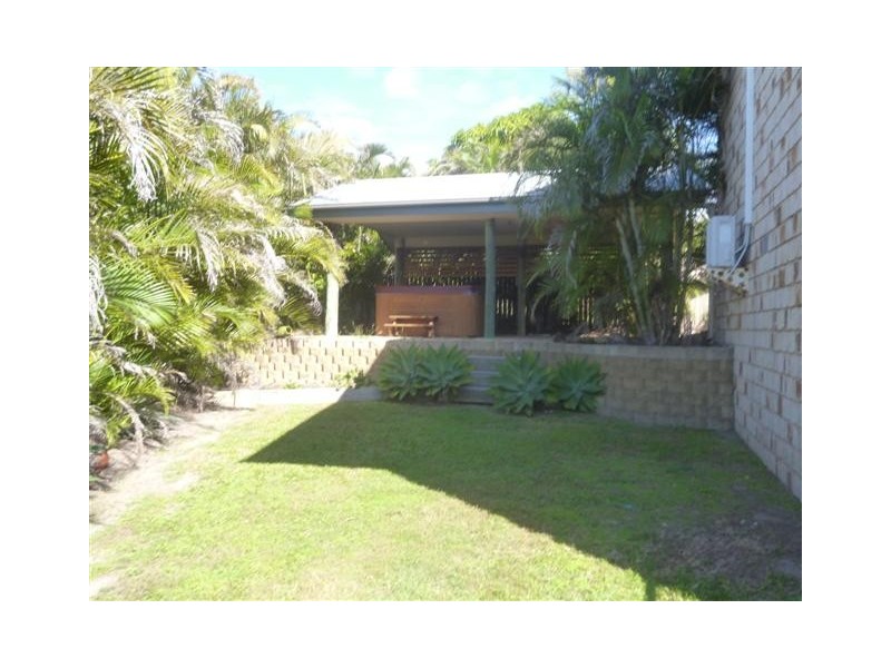 5 Baunfiend Court, Urraween QLD 4655