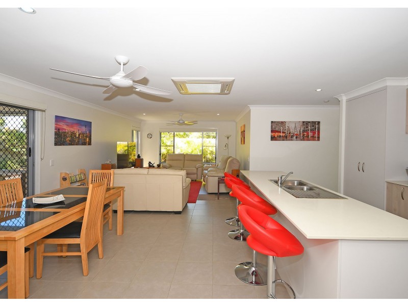40 Augustus Boulevard, Urraween QLD 4655