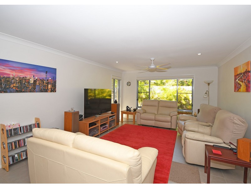 40 Augustus Boulevard, Urraween QLD 4655