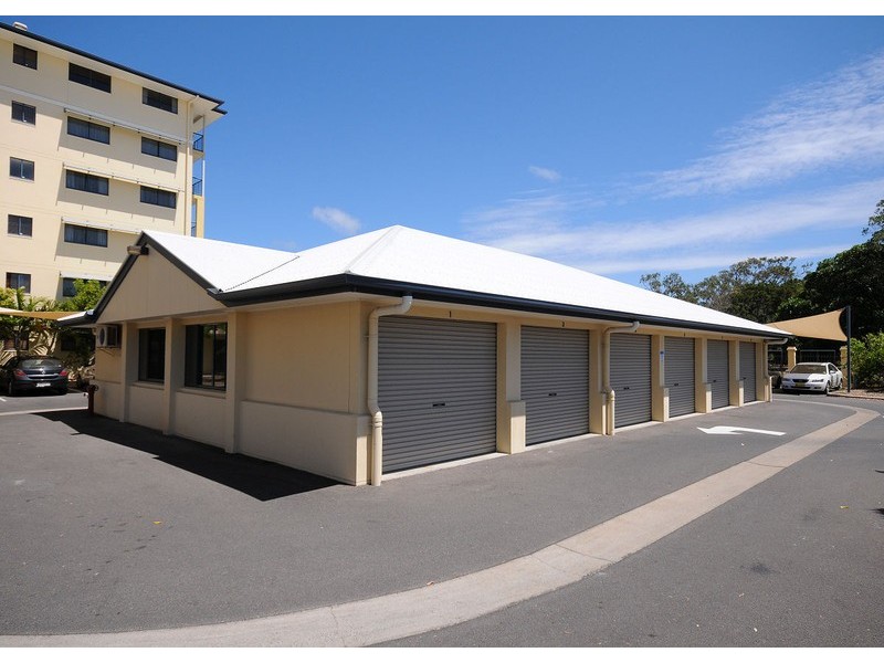 Unit 318 Mantra Resort, Urangan QLD 4655