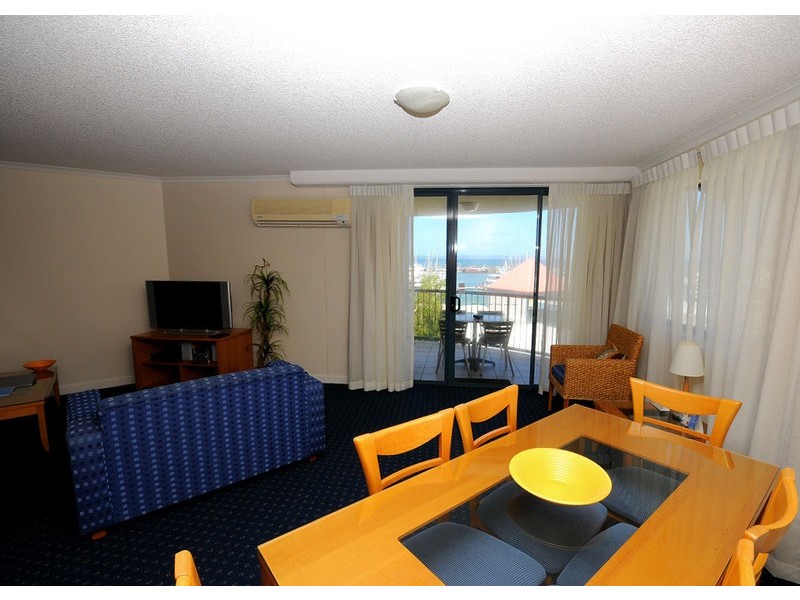 Unit 318 Mantra Resort, Urangan QLD 4655