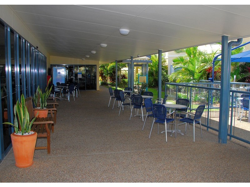 Unit 318 Mantra Resort, Urangan QLD 4655