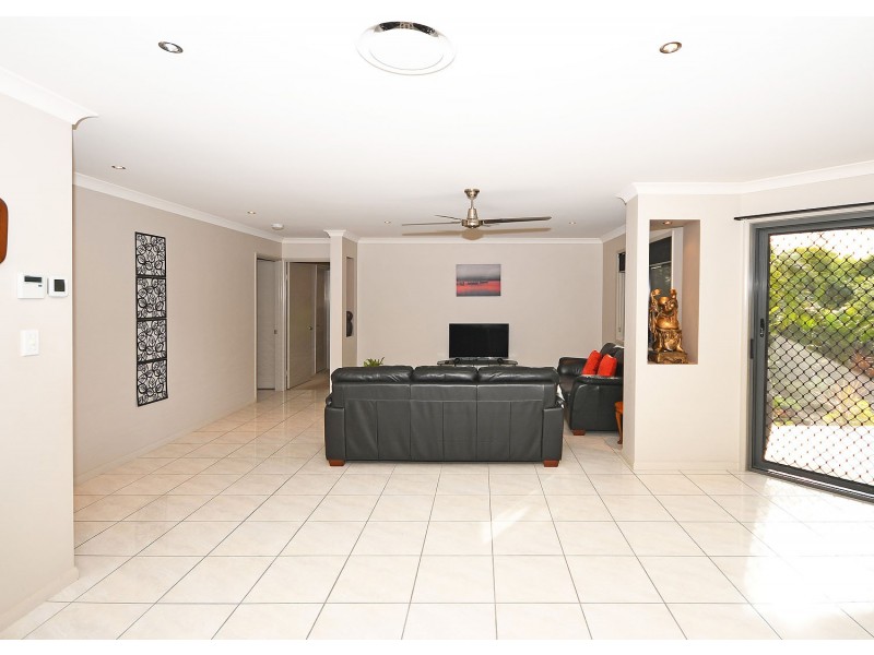 3 Parklink West Avenue, Wondunna QLD 4655