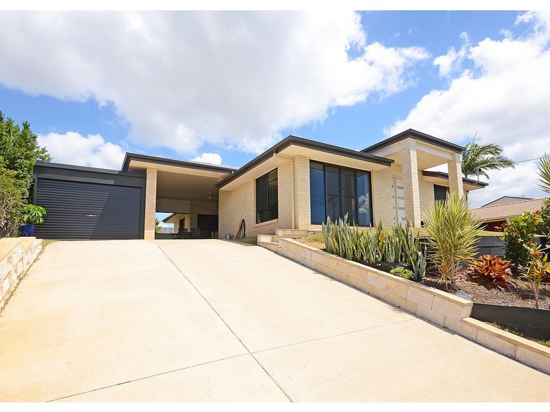 42 Crawford Drive, Dundowran QLD 4655