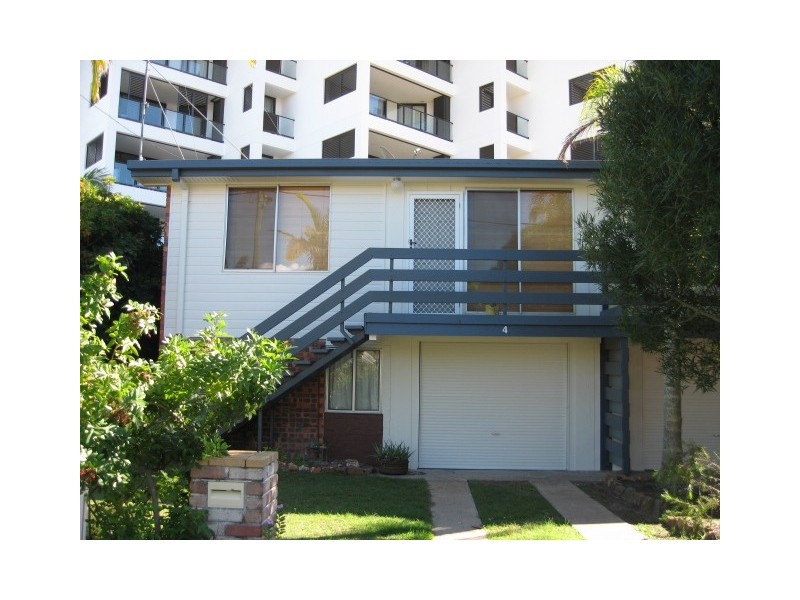 3 and 4/5 Witt Street, Torquay QLD 4655