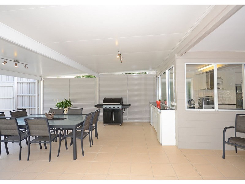 17  Tavistock Street, Torquay QLD 4655