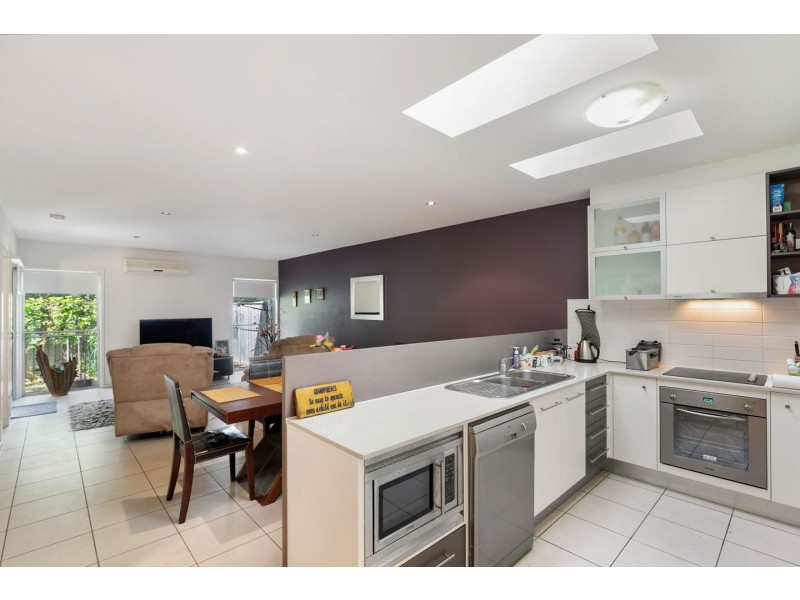 26/136 Pulgul Street, Urangan QLD 4655