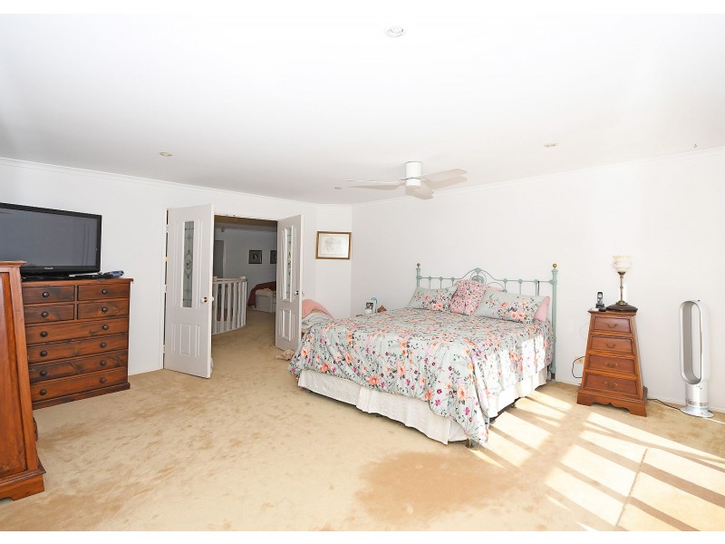 1 Ash Court, Dundowran Beach QLD 4655