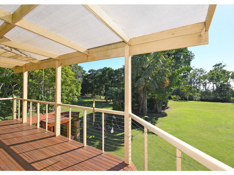 1 Ash Court, Dundowran Beach QLD 4655