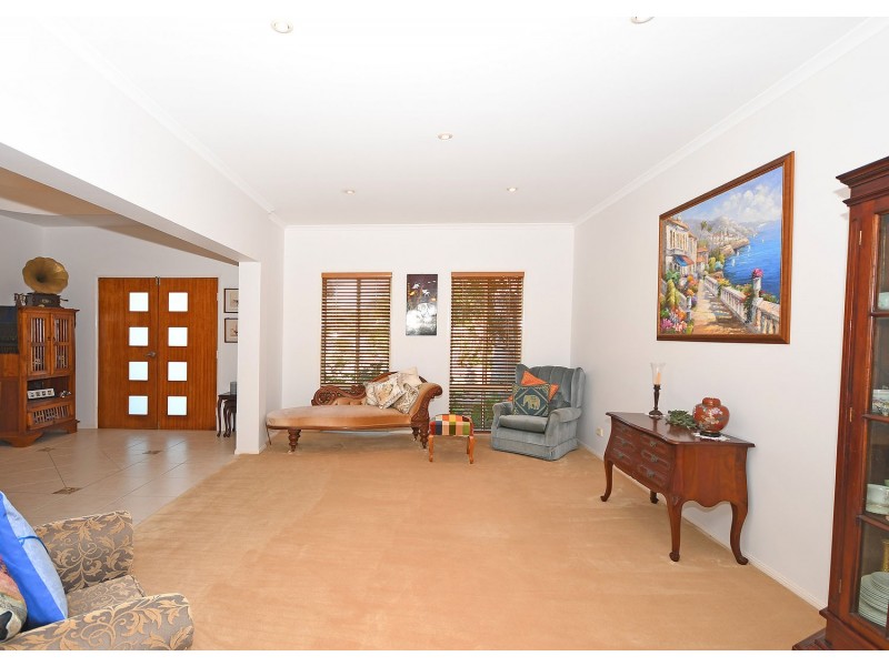 1 Ash Court, Dundowran Beach QLD 4655