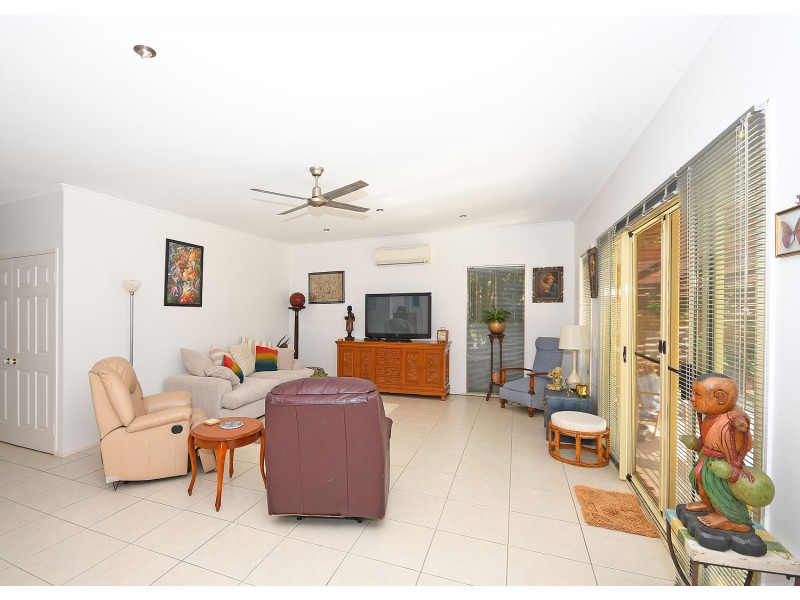 1 Ash Court, Dundowran Beach QLD 4655