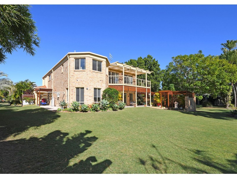1 Ash Court, Dundowran Beach QLD 4655