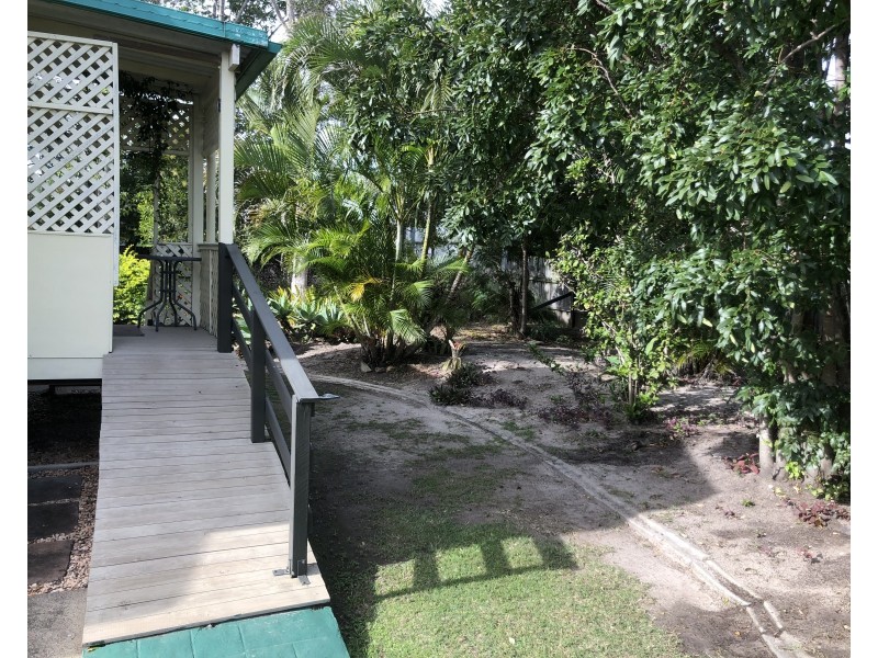 1/14 Ibis Boulevard, Eli Waters QLD 4655