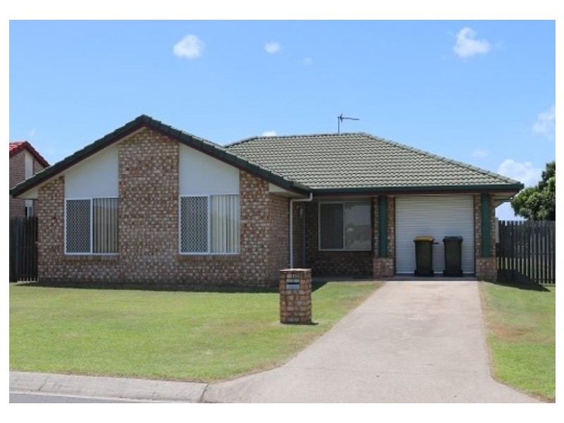 27 Wide Bay Drive, Eli Waters QLD 4655