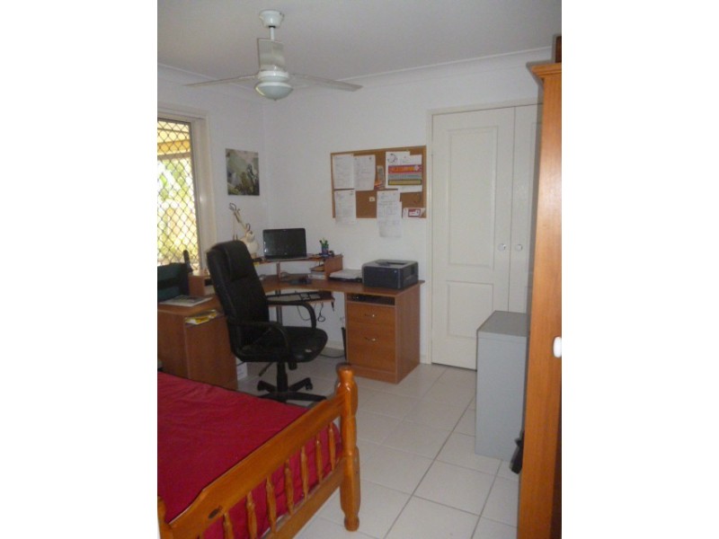 2  Whipbird Court, Urangan QLD 4655