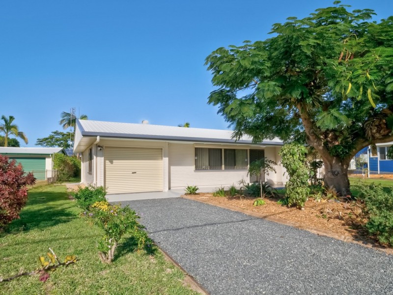 247 Cypress Street, Urangan QLD 4655