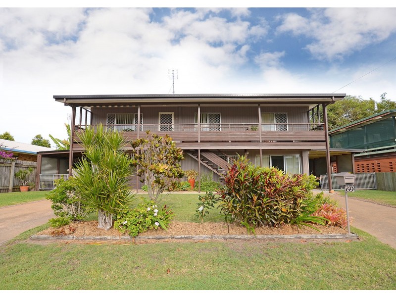 69 Hibiscus Street, Urangan QLD 4655