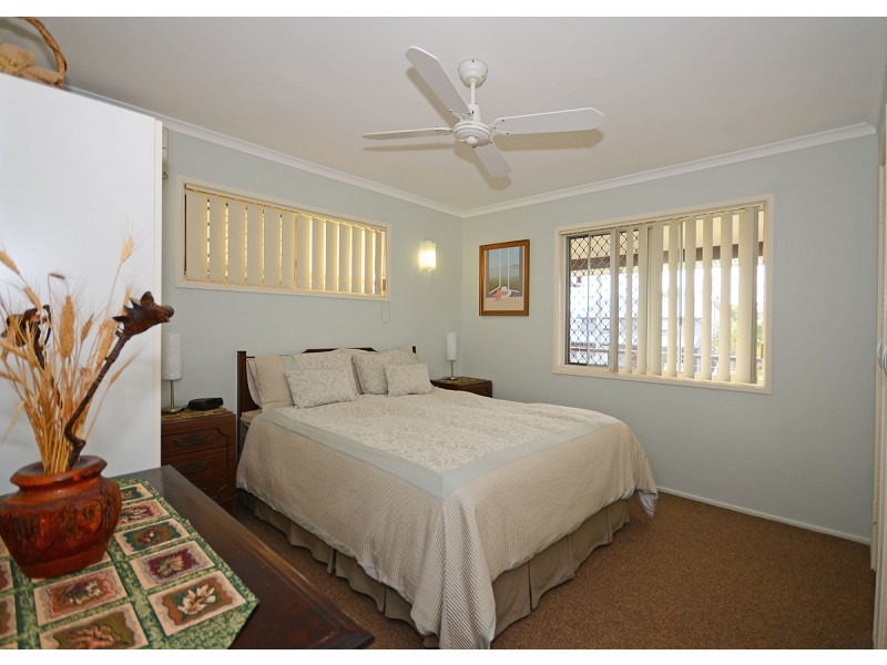 69 Hibiscus Street, Urangan QLD 4655