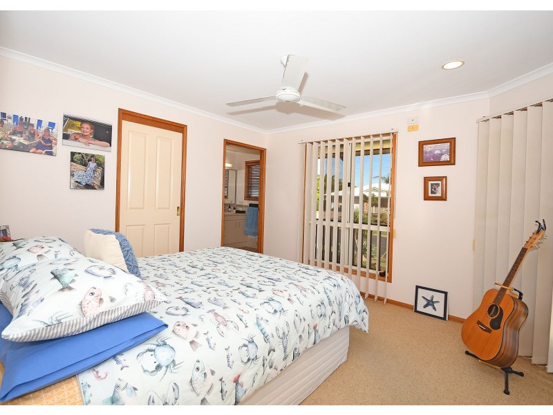 1 Elgin Court, Urraween QLD 4655