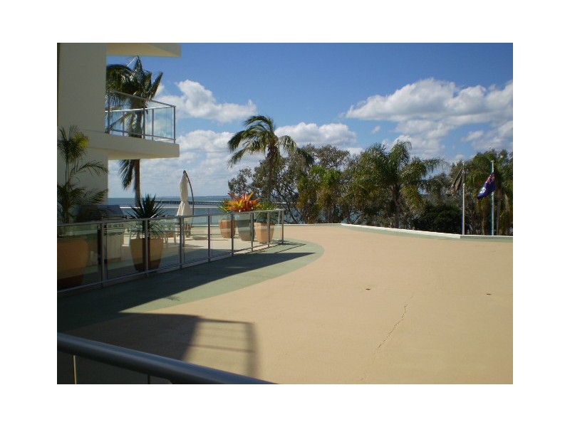 U124/569 Esplanade, Urangan QLD 4655