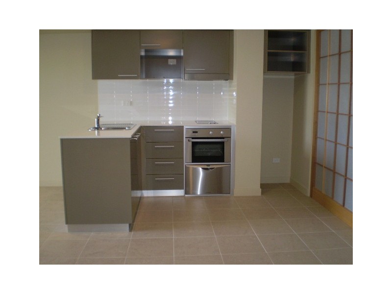 U124/569 Esplanade, Urangan QLD 4655