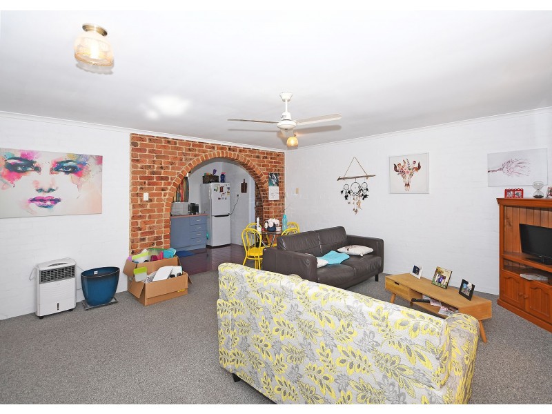 21 Honiton Street, Torquay QLD 4655