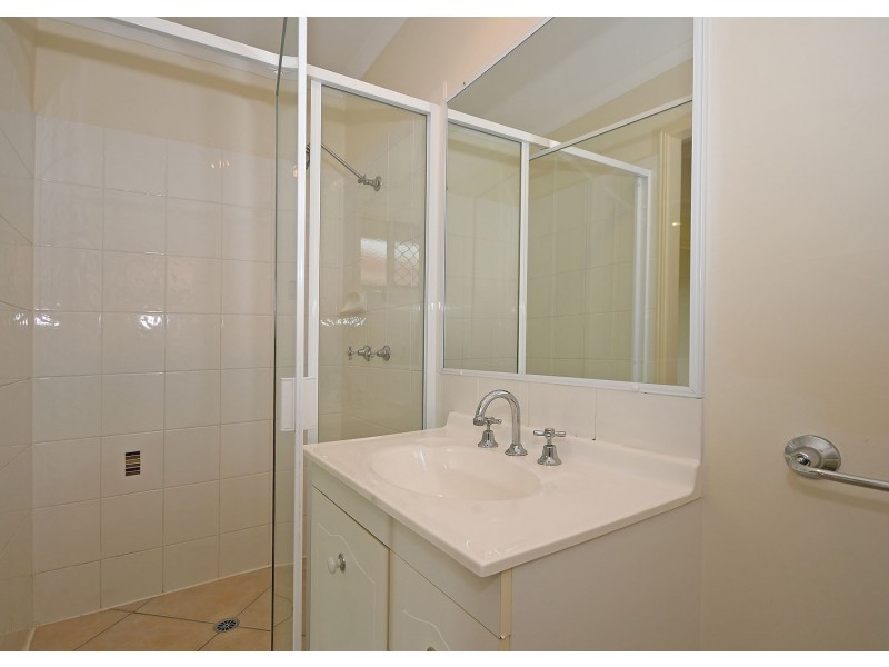 46 Emerald Park Way, Urangan QLD 4655