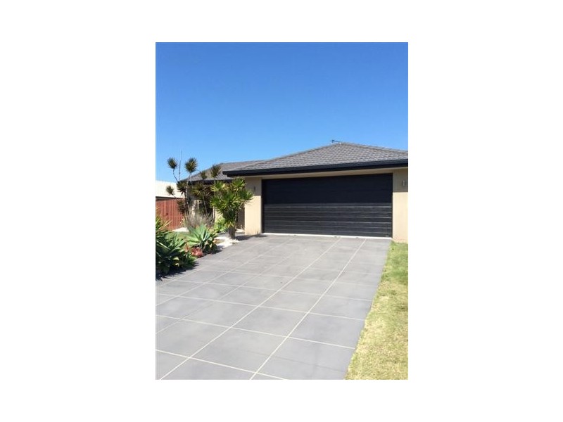 58 Emerald Park Way, Urangan QLD 4655