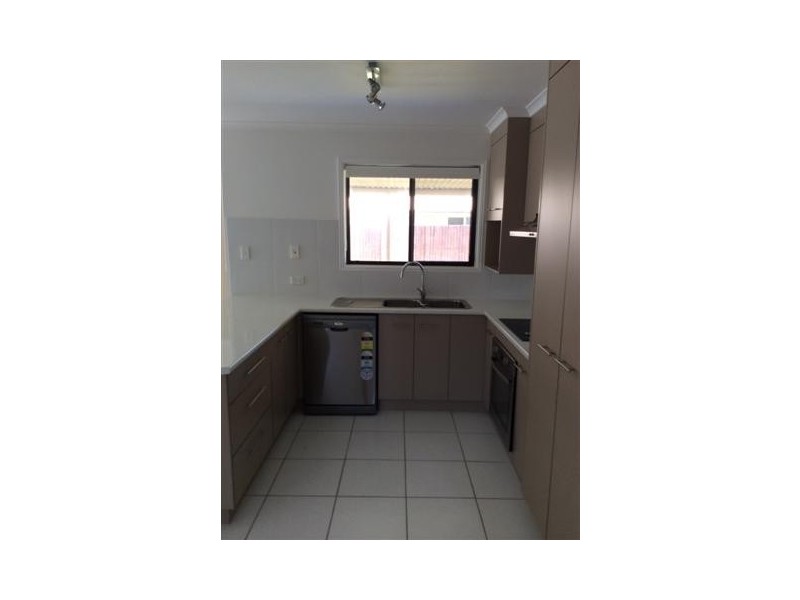 58 Emerald Park Way, Urangan QLD 4655