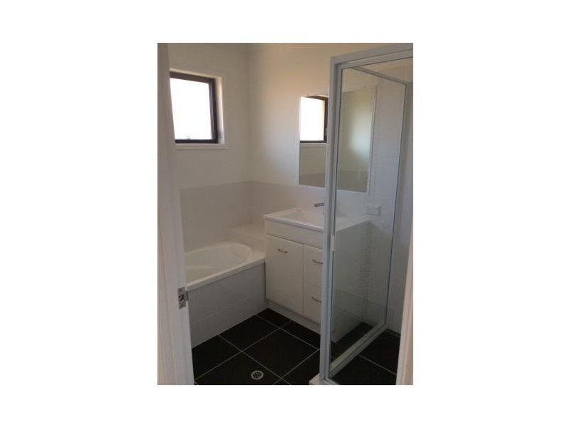 58 Emerald Park Way, Urangan QLD 4655